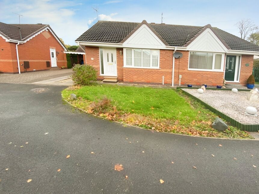 2 bedroom Semi Detached Bungalow for sale, Dewberry Court, Hull, HU4