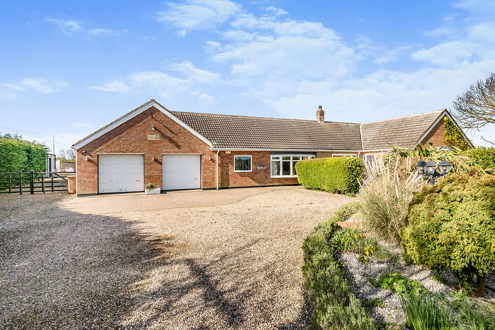 4 bedroom Detached Bungalow for sale, Garton Road, Aldbrough, HU11 £