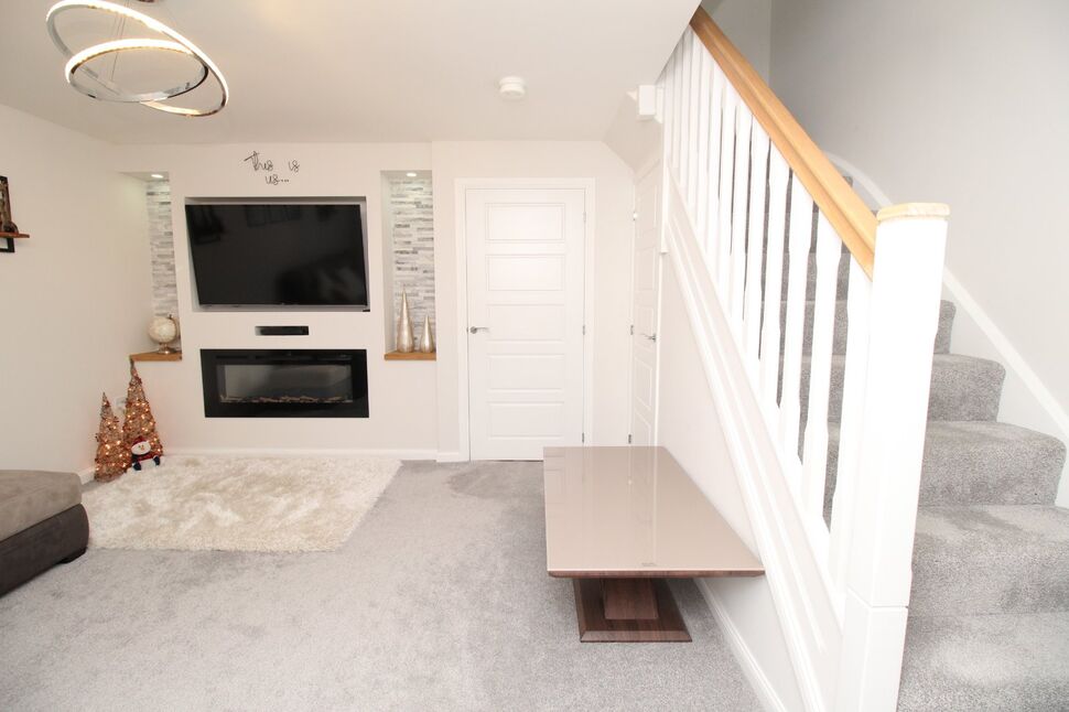 3 bedroom Semi Detached House for sale, Simpson Crescent, Hull, HU8 £