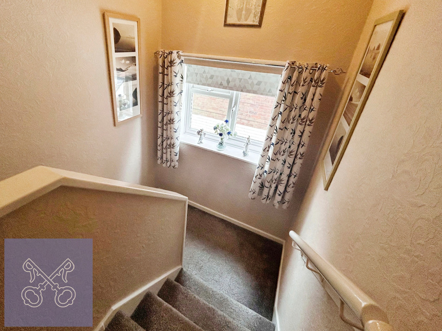 3 bedroom End Terrace House for sale, Foxhill Close, Hull, HU9 £130,000