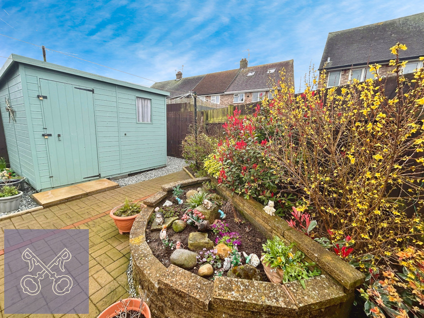 3 bedroom End Terrace House for sale, Foxhill Close, Hull, HU9 £130,000