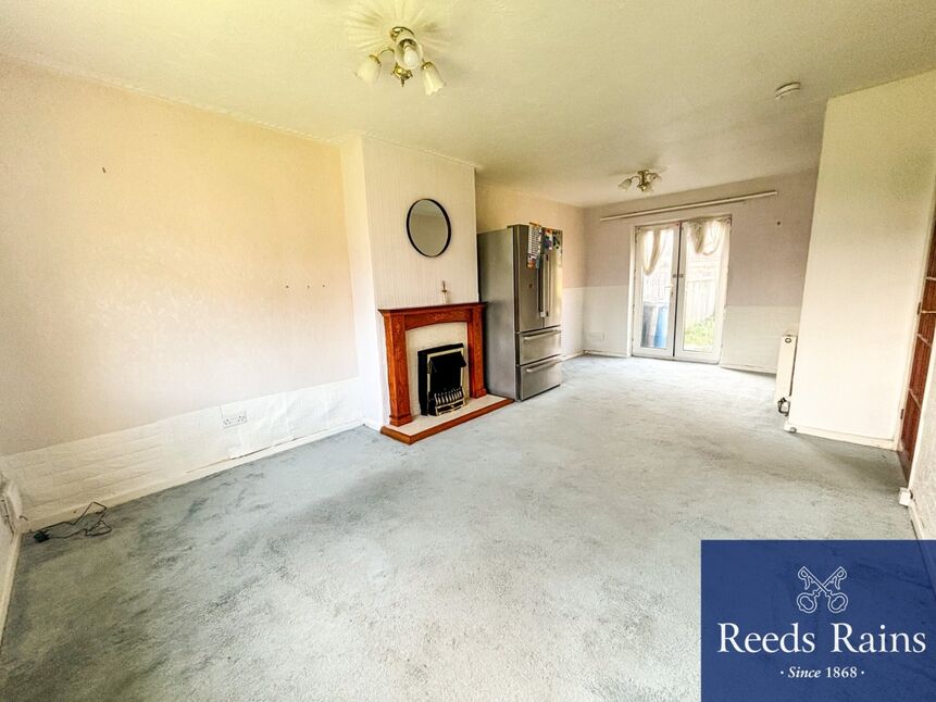 Lounge / Dining Space