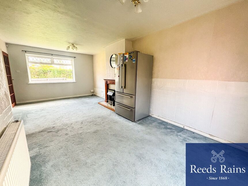 Lounge / Dining Space