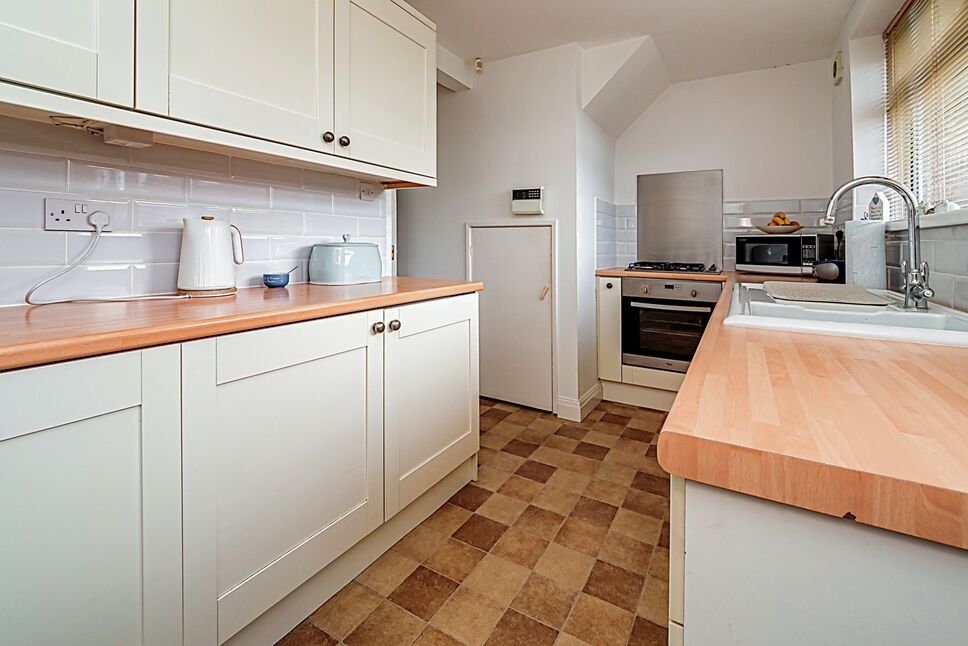 Main image of 2 bedroom Semi Detached House for sale, Nestor Grove, Hull, East Yorkshire, HU9