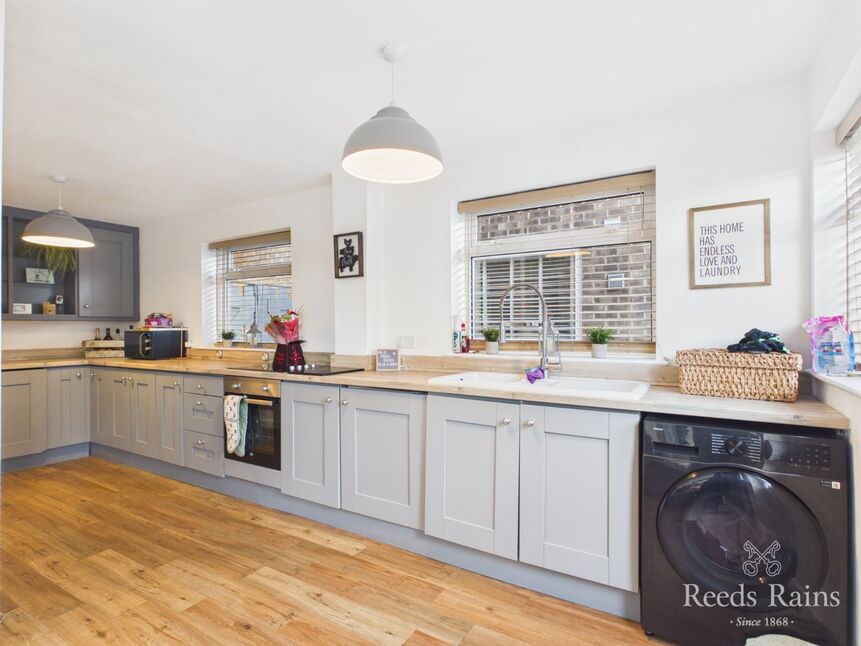 Kitchen / Breakfast Room