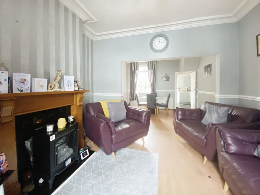 3 bedroom Mid Terrace House for sale, Egton Street, Hull, HU8 £68,000