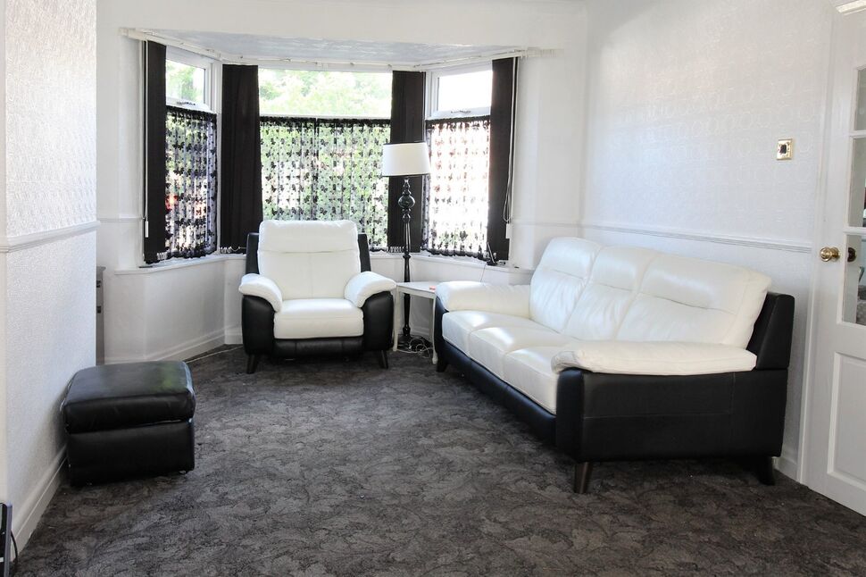 3 bedroom Mid Terrace House for sale, Parkfield Drive, Hull, HU3 £125,000