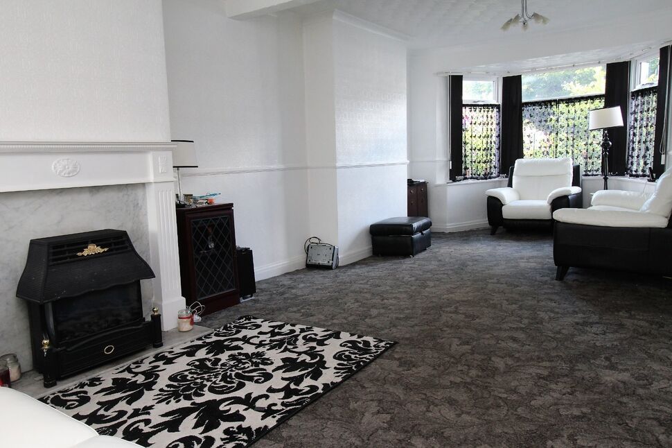 3 bedroom Mid Terrace House for sale, Parkfield Drive, Hull, HU3 £125,000