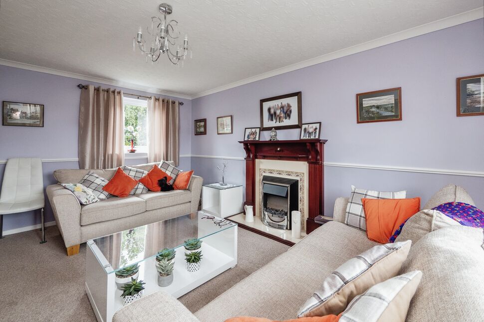 3 bedroom End Terrace House for sale, Kingfisher Close, Bransholme, HU7