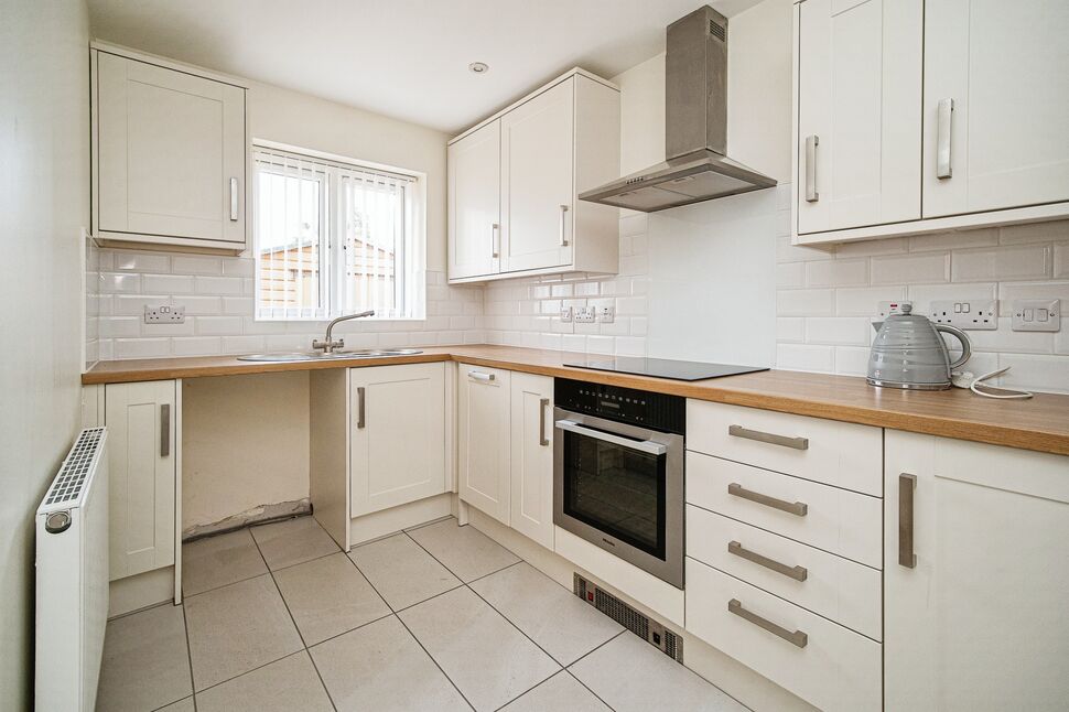 3 bedroom Detached Bungalow for sale Astral Gardens Sutton on