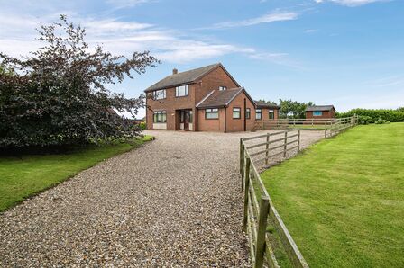 Marsh Lane, 5 bedroom Detached House for sale, £495,000