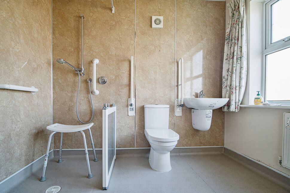 4 bedroom Detached House for sale, Catherine McAuley Close, Hull, HU6