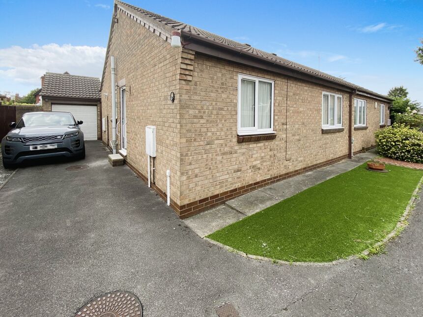 3 bedroom Detached Bungalow for sale, Astral Gardens, SuttononHull