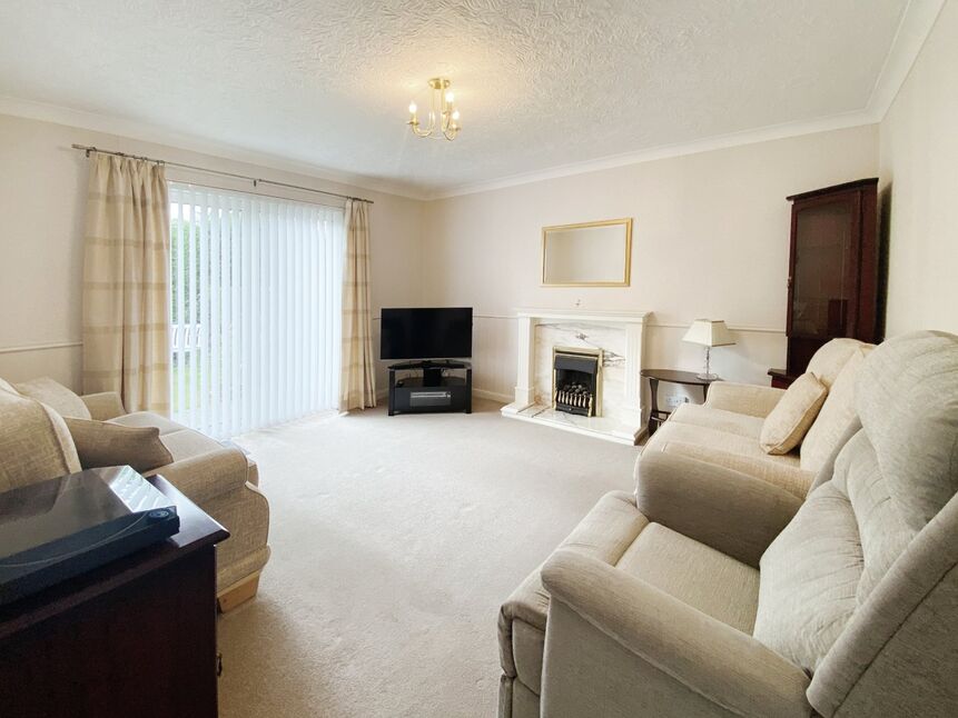 2 bedroom Semi Detached Bungalow for sale, Ullswater Drive, Hull, HU8