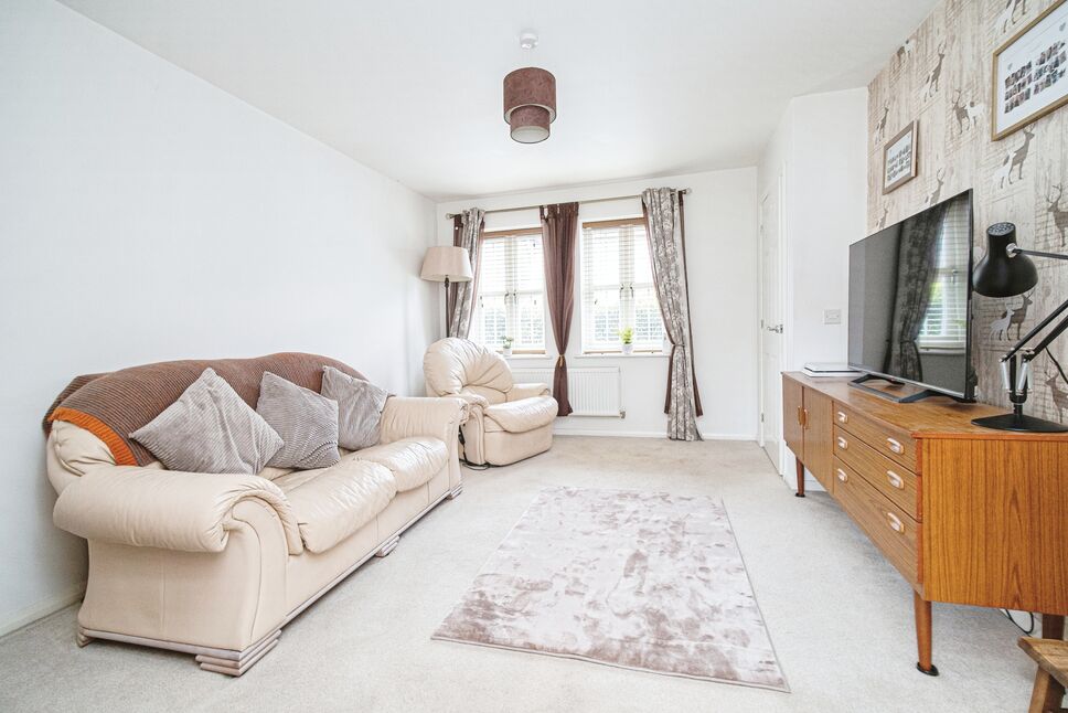 3 bedroom End Terrace House for sale, Shinewater Park, Kingswood, HU7