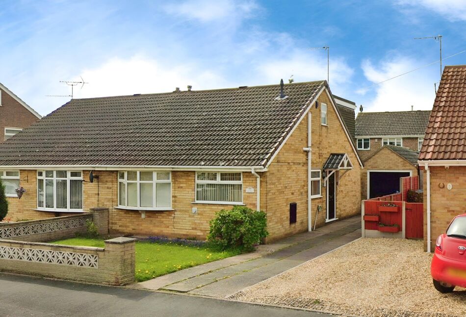 3 bedroom Semi Detached House for sale, Ark Royal, Bilton, HU11 £180,000