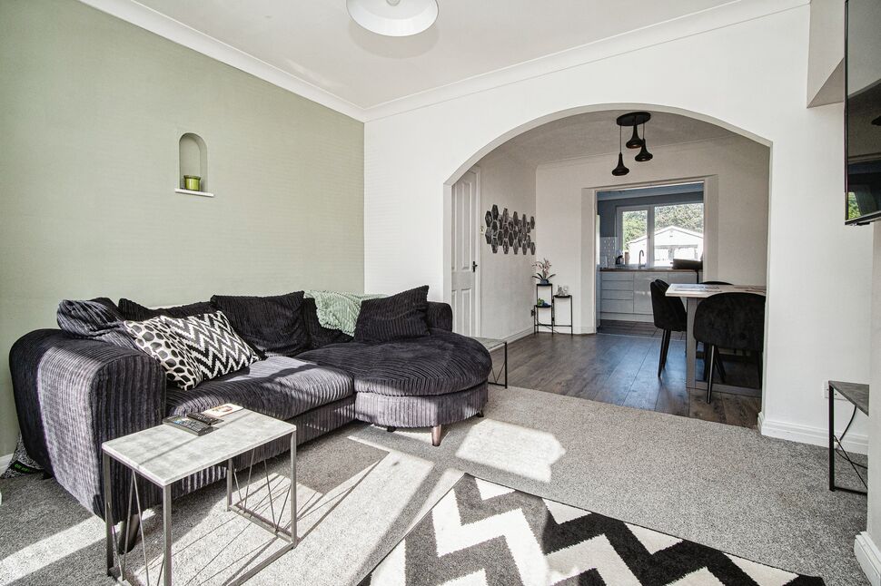 2 bedroom Mid Terrace House for sale, Glebe Road, Hull, HU7 £115,000