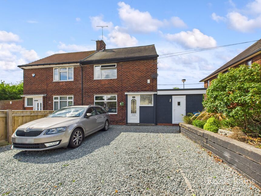 Main image of 2 bedroom Semi Detached House for sale, Staveley Road, Hull, East Yorkshire, HU9
