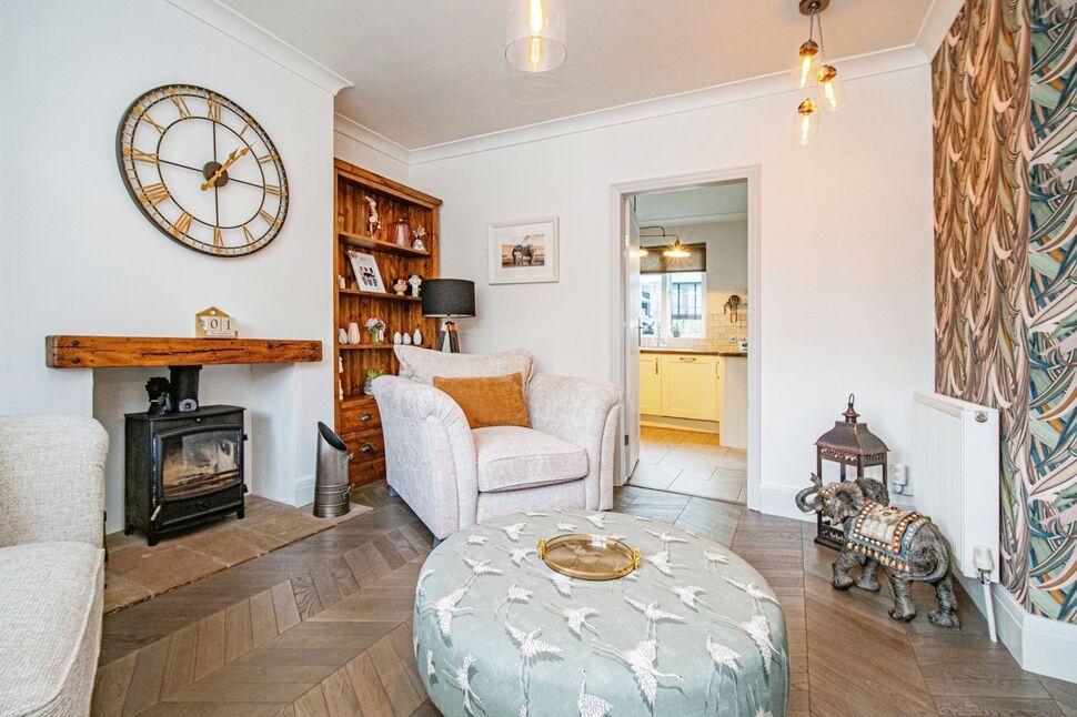 2 bedroom Semi Detached House for sale, Leads Road, SuttononHull, HU7