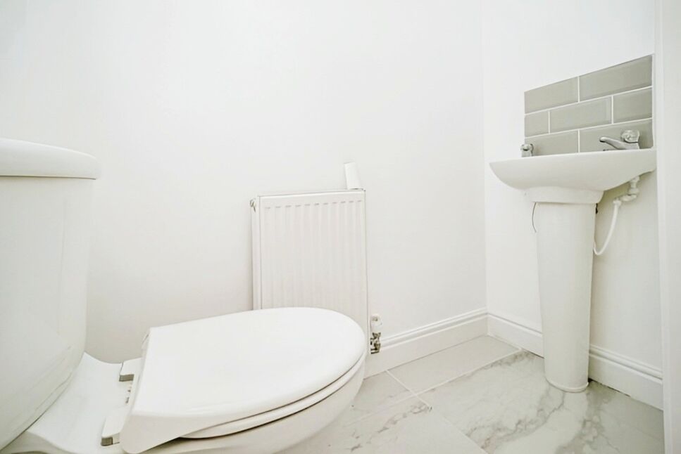Cloakroom / WC