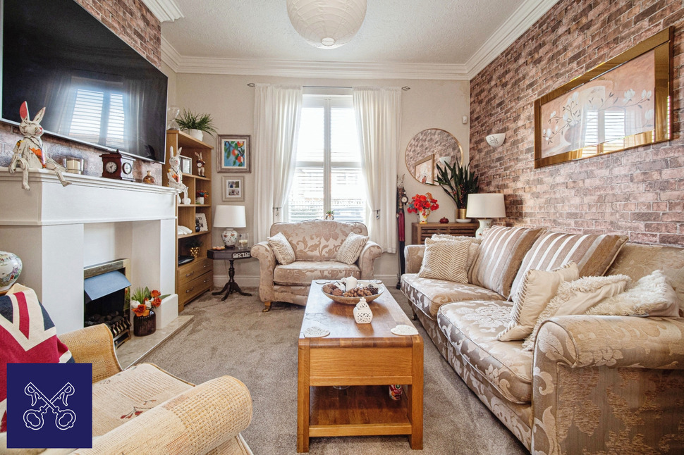 3 bedroom Mid Terrace House for sale, Durham Street, Hull, HU8 £135,000