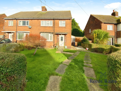 Highfield Crescent, 3 bedroom Semi Detached House for sale, £160,000