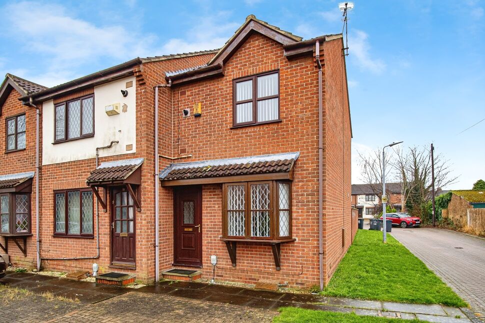 2 bedroom End Terrace House for sale, Cundall Close, Hull, HU9 £110,000
