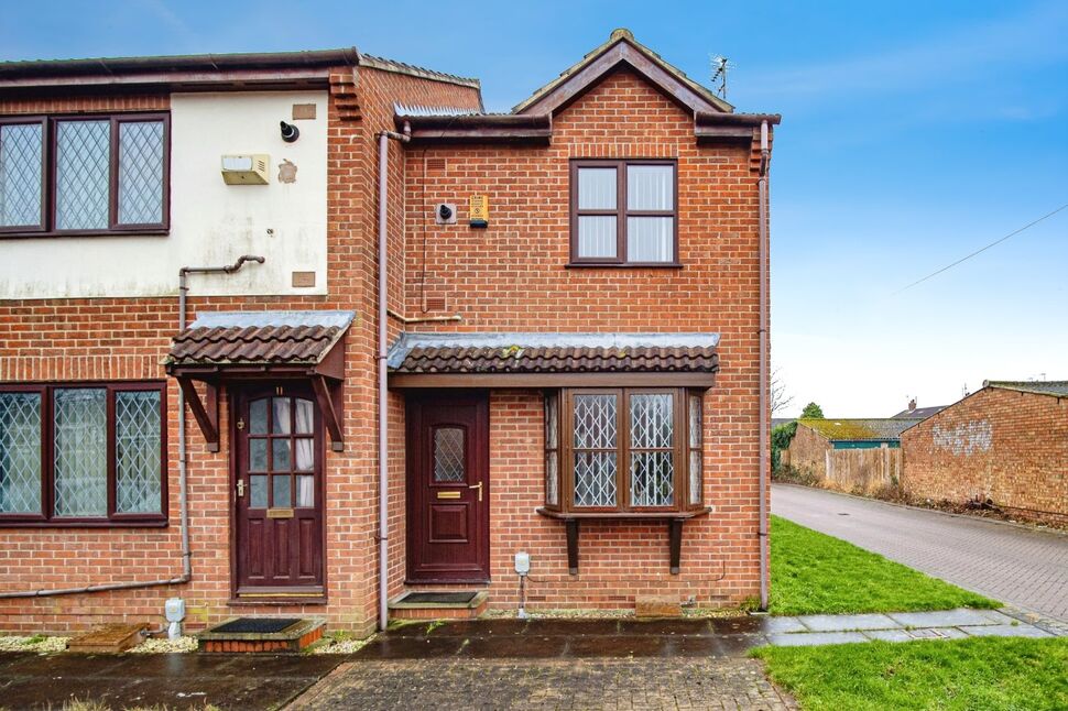 2 bedroom End Terrace House for sale, Cundall Close, Hull, HU9 £110,000