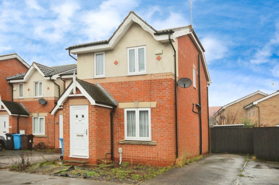 2 bedroom Mid Terrace House to rent, Wingfield Road, Hull, HU9 £625 pcm