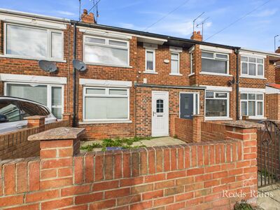 2 bedroom Mid Terrace House for sale