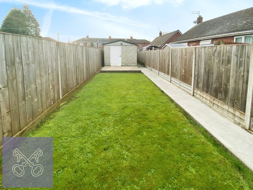 2 bedroom Mid Terrace House for sale, Brendon Avenue, Hull, HU8 £115,000