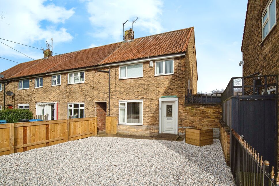 3 bedroom End Terrace House for sale, Frome Road, Hull, HU8 £90,000