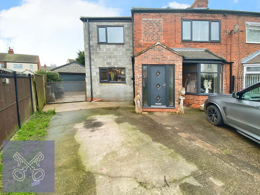 4 bedroom Semi Detached House for sale, Riversdale Road, Hull, HU6 £220,000