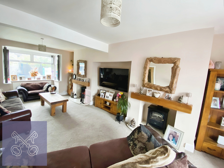 4 bedroom Semi Detached House for sale, Riversdale Road, Hull, HU6 £