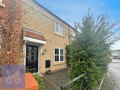 2 bedroom Mid Terrace House to rent