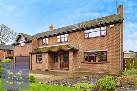 Main Street, 5 bedroom Detached House for sale, £425,000