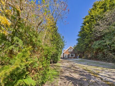 Church Street, 3 bedroom Detached House for sale, £350,000