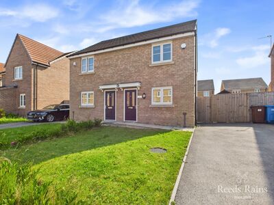 2 bedroom Semi Detached House for sale
