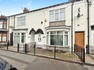 2 bedroom Mid Terrace House for sale
