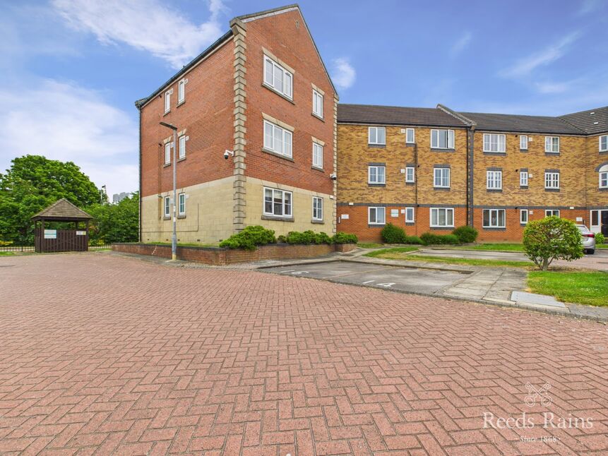 2 bedroom  Flat for sale