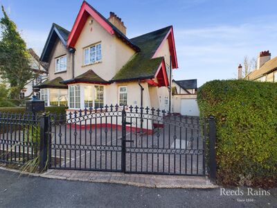 Lime Tree Avenue, 2 bedroom Semi Detached House for sale, £165,000