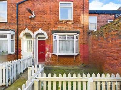 Elder Avenue, 2 bedroom End Terrace House for sale, £70,000