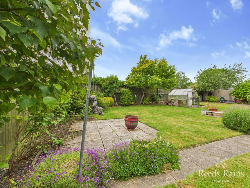 Side / Rear Garden
