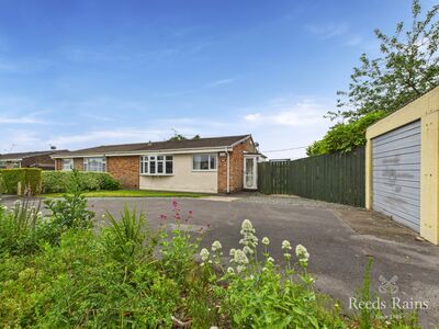 3 bedroom Semi Detached Bungalow for sale