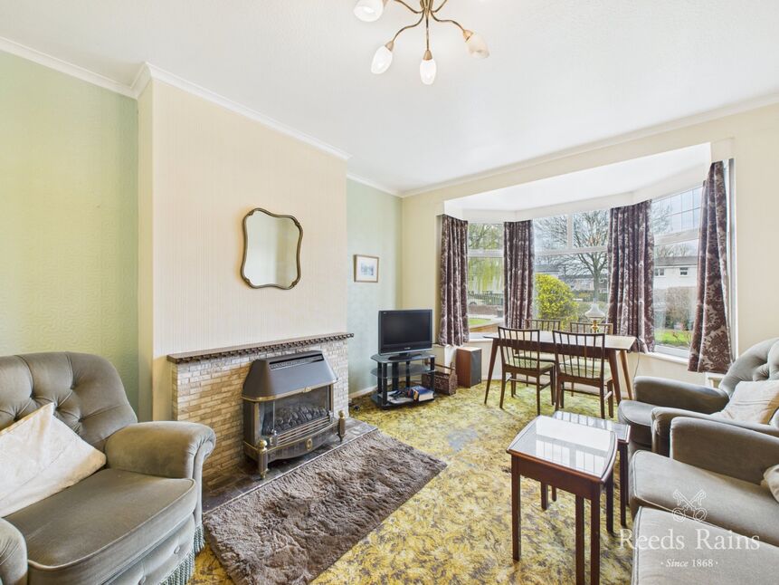 Lounge / Dining Room