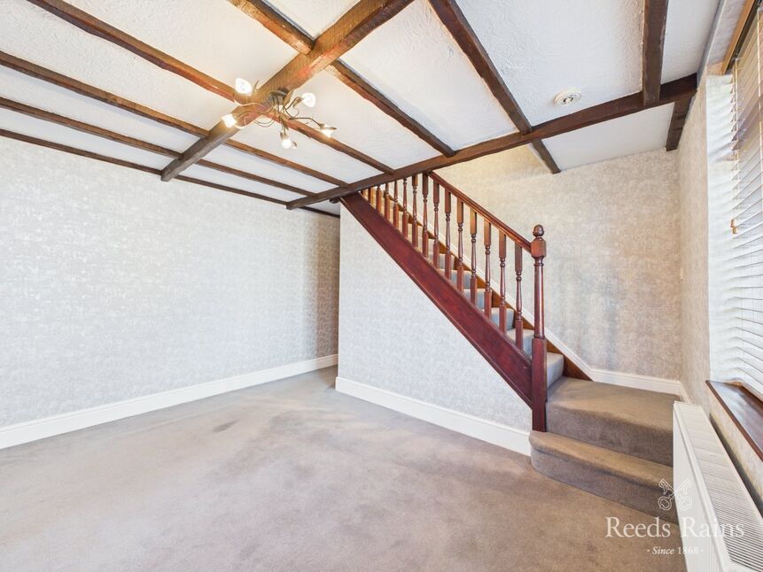 Entrance Hallway / Reception Room