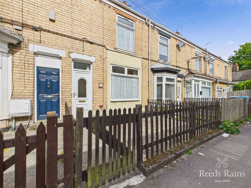 Main image of 2 bedroom Mid Terrace House for sale, Elsternwick Avenue, Durham Street, East Yorkshire, HU8