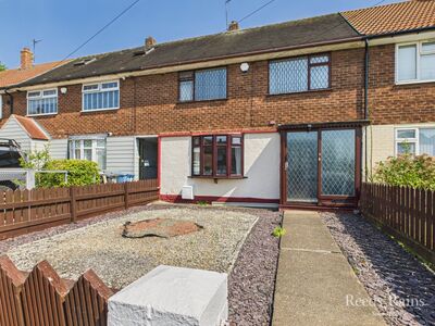 St. Michaels Close, 3 bedroom Mid Terrace House for sale, £140,000