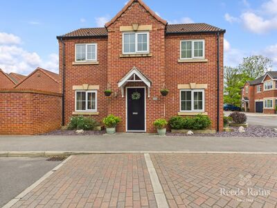 3 bedroom Detached House for sale