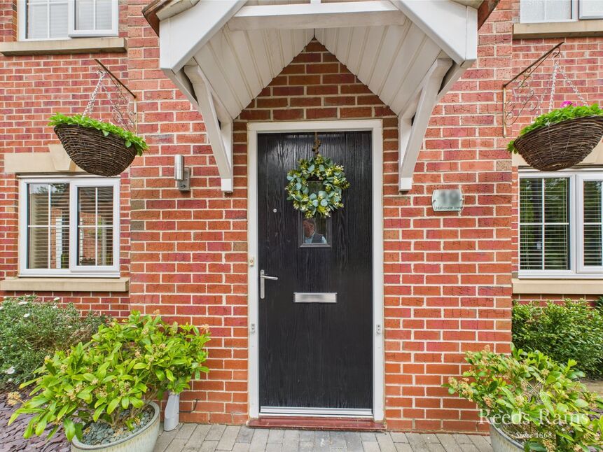 Front / Side Garden